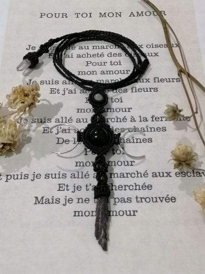 Imagen de Collar símbolo triluna 