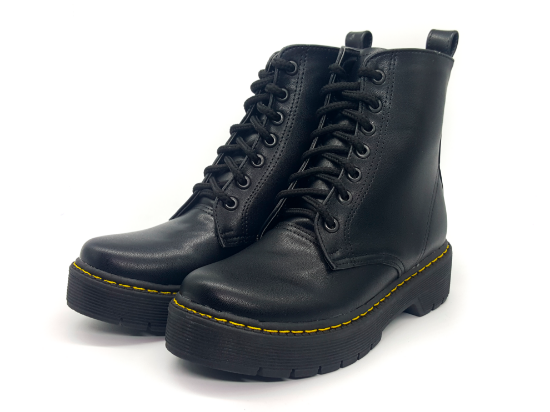 Imagen de Botas #013 Vinipiel Negro