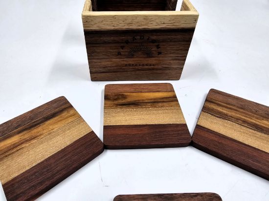 Imagen de Juego de 6 posavasos de maderas Tropicales