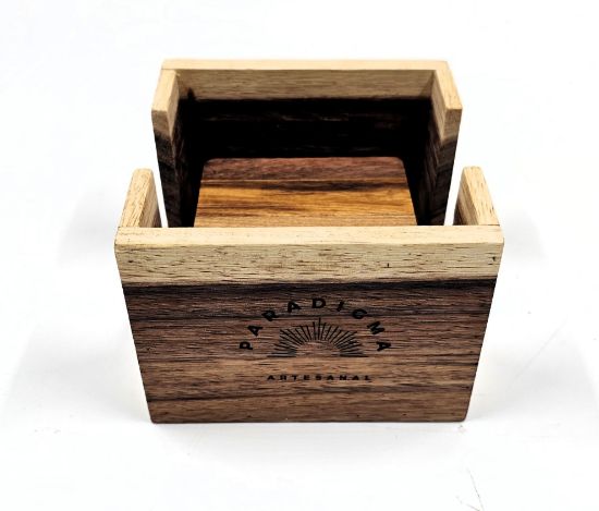 Imagen de Juego de 6 posavasos de maderas Tropicales