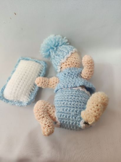 Imagen de Bebé durmiendo amigurumi 