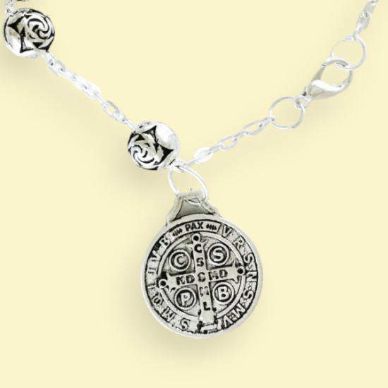 Imagen de Pulsera De San Benito 6mm, Decenario, Recuerdo. 50 Piezas.