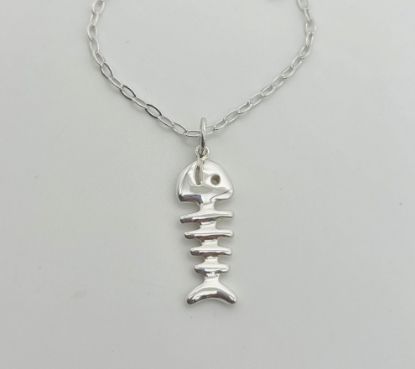 Imagen de Dije Esqueleto de pescado