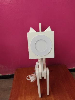 Imagen de LAMPARA ARTESANAL DE MDF EN FORMA DE GATO