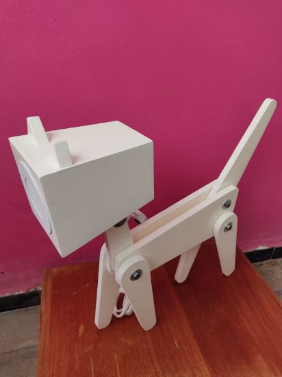 Imagen de LAMPARA ARTESANAL DE MDF EN FORMA DE GATO