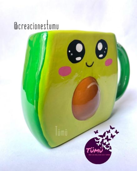 Imagen de Taza cerámica 3D aguacate pintada a mano