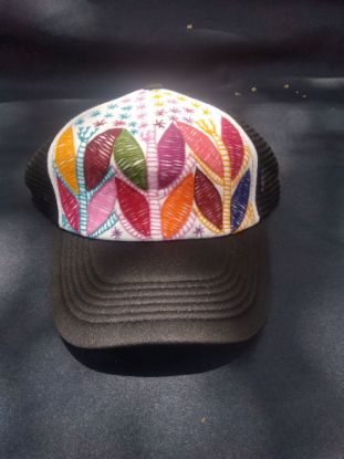 Imagen de Gorra 🧢 bordado a mano 