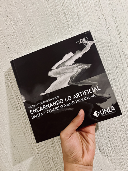 Imagen de Encarnando lo artificial: danza y co-creatividad humano-IA