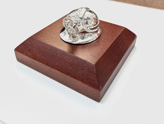 Imagen de Escultura casco minero.