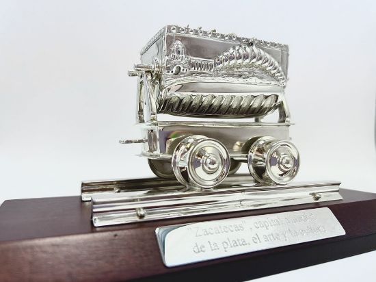 Imagen de Escultura carrito minero
