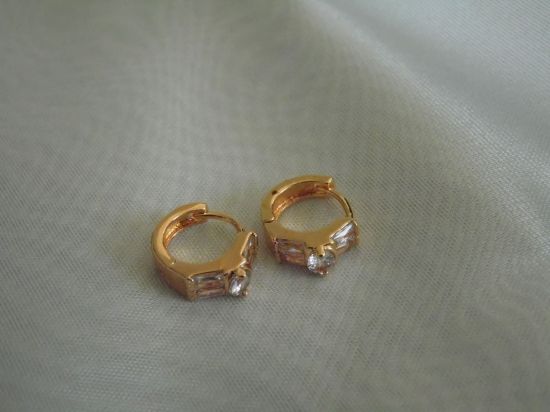 Imagen de Huggie Moño hecha de chapa de oro