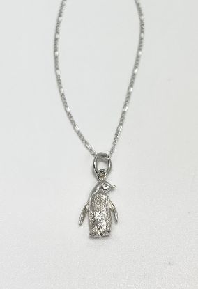 Imagen de Dije pingüino con cadena.