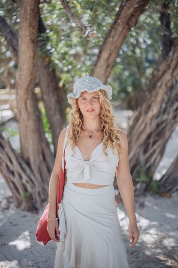 Imagen de Conjunto de falda Balam y crop top sak bej