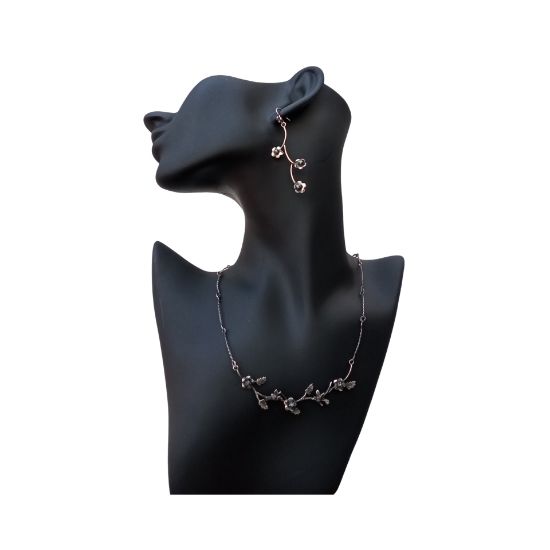 Imagen de Juego de Gargantilla y Aretes