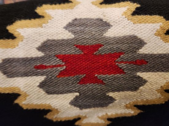 Imagen de Cojin riñonero tejido en lana