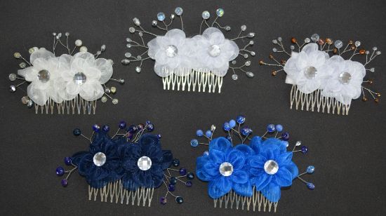 Imagen de tocado flores organza comunion graduacion peineta flores 