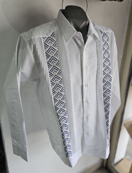 Imagen de Guayabera de Lino Color Modelo Bacalar Manga Larga