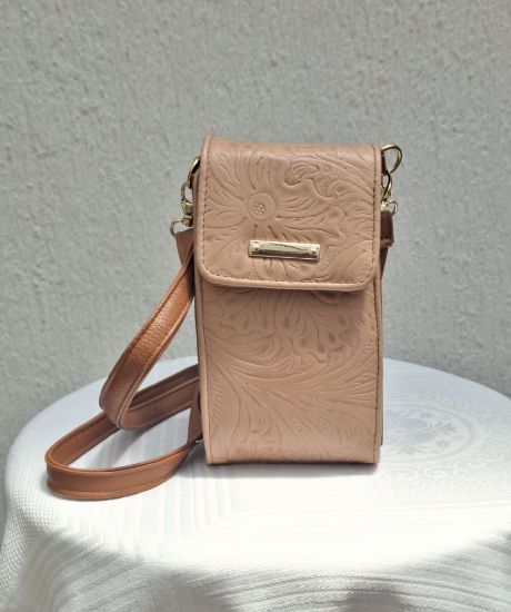 Imagen de Porta Celular de Piel para Mujer