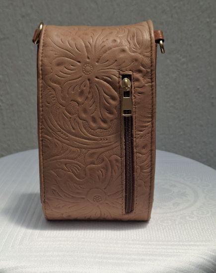 Imagen de Porta Celular de Piel para Mujer