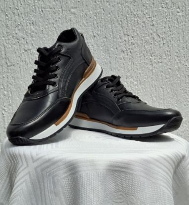 Imagen de Zapato en piel de borrego peligüey (Borrego Tabasco). Color Negro. Unisex