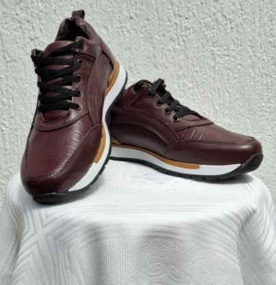 Imagen de Zapato en piel de borrego peligüey (Borrego Tabasco). Color Tabaco