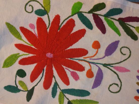 Imagen de Camino de mesa con tenangos