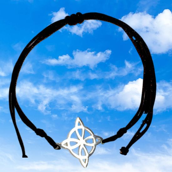 Imagen de 1 Dije Nudo de Bruja CURADO Uso Rudo en Pulsera Roja AA + 4 Modelos y Colores a Escoger ALTA DURABILIDAD -x1