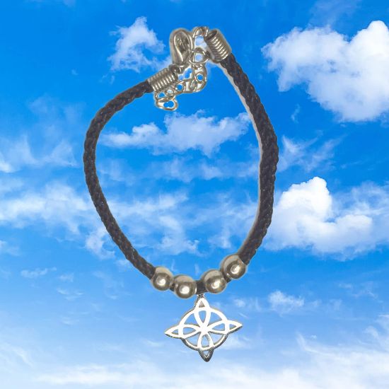 Imagen de 1 Dije Nudo de Bruja CURADO Uso Rudo en Pulsera Roja BORLAS Acero+ 4 Modelos y Colores a Escoger ALTA DURABILIDAD- x1