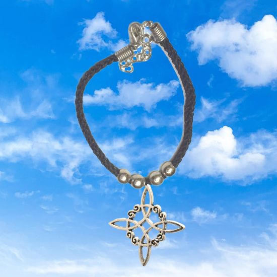 Imagen de 1 Dije Nudo de Bruja CURADO Uso Rudo en Pulsera Roja BORLAS Acero+ 4 Modelos y Colores a Escoger ALTA DURABILIDAD- x1