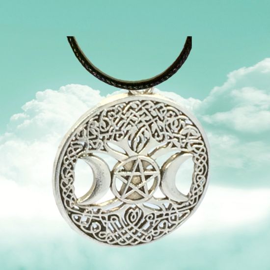 Imagen de  3 Poderosos Simbolos Protectores en Un Dije Curado ( Arbol de la Vida + Pentagrama + Triple Luna) Hecate / Hekate Varios Modelos para Escoger -X1