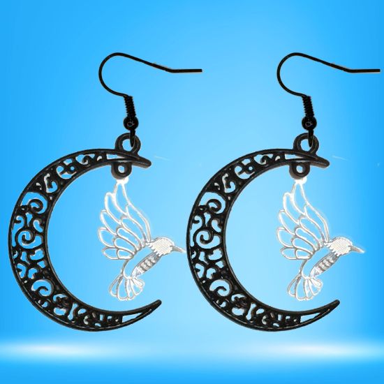 Imagen de Hermoso Colibri Silueta Grande Alta Durabilidad en Luna Creciente Negra 41x31mm en Aretes, Collar o Juego (Aretes+Collar)+9 Combinaciones y Modelos para Escoger x1col