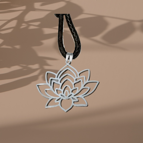 Imagen de Flor de Loto Mediana o Grande Acero Inoxidable (Meditacion Yoga ) Dije, Collar o LLavero x1loto
