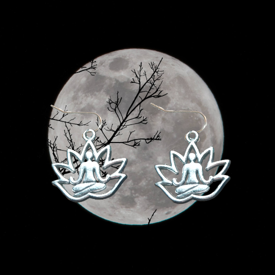 Imagen de Om o Flor de Loto ( Meditacion Yoga ) en Aretes o Arracaditas x1loto