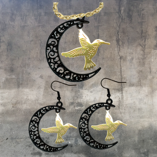 Imagen de Hermoso Colibri Acero Inoxidable Alta Durabilidad en Luna Creciente Negra 41x31mm en Aretes, Collar o Juego (Aretes+Collar)+9 Combinaciones y Modelos para Escoger x1col-Lopi