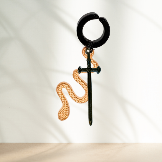 Imagen de Espada Corta+ Serpiente en Arete Negro Falso Acero Inoxidable / Arracada Falsa o Arete Clip+ de 6 Modelos para Escoger x1-8