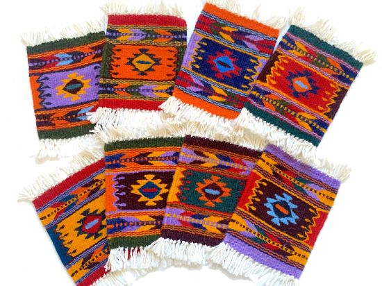 Imagen de Set de 8  piezas de Posa Vasos de Lana, Multi Color Tejido Zapoteco heccho a Mano, 12x15 cm Mini Tapetes