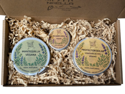 Imagen de Mantequilla corporal, protector solar UVA/UVB y bálsamo labial de cacao (naturales y veganos).